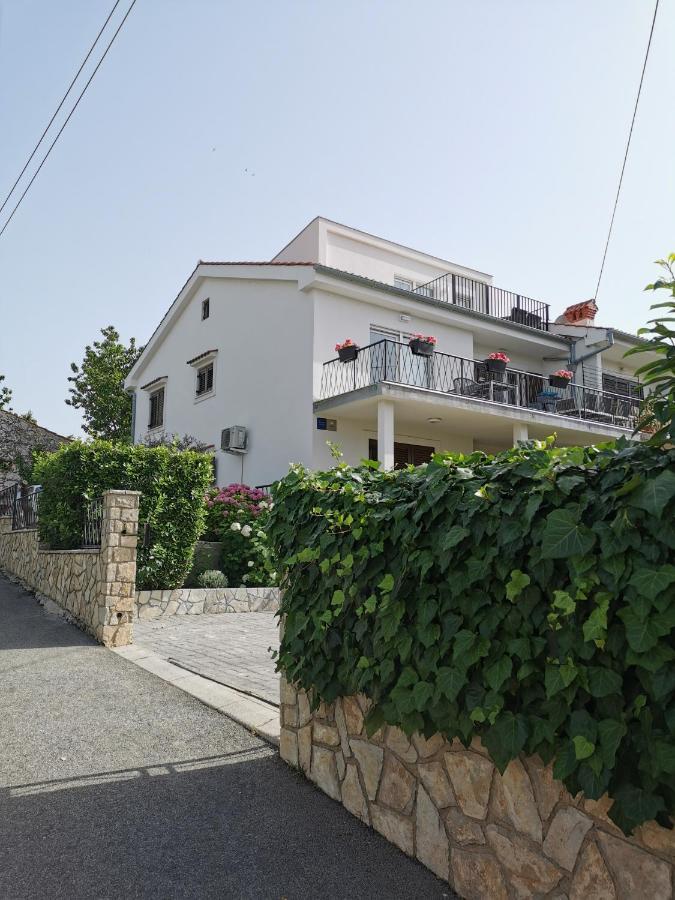 Apartamento Sara Njivice